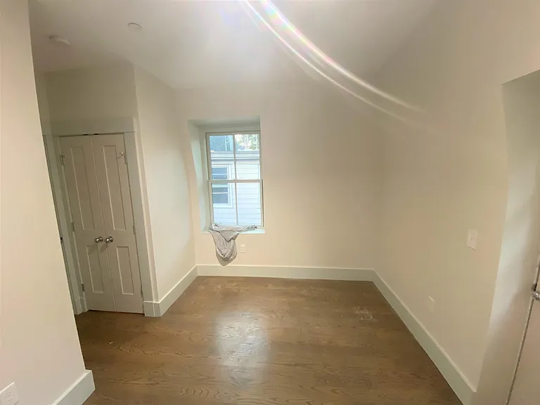 11 Boardman St #1 — Photo 4