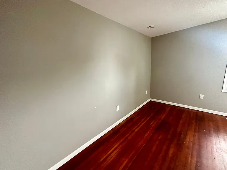 57 Willoughby Ave — Photo 21