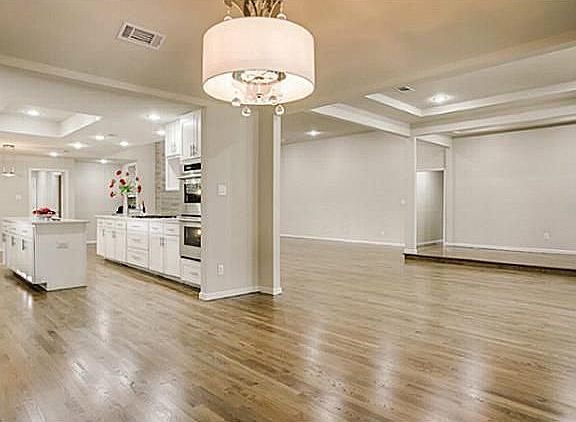 4th image of 9609 Vista Oaks Dr