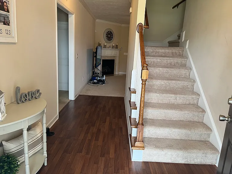 277 Century Dr — Photo 6