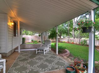 129 Splitrock Ln, Universal City, TX 78148