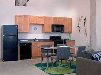 5th image of 1818 Washington Ave APT 101