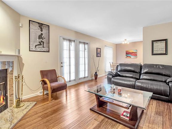 2nd image of 25 Bristol Dr #A