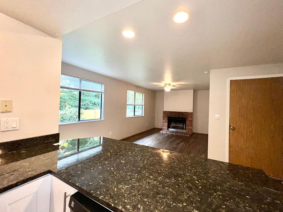 Open floor plan-kitchen and family room