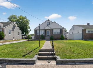 404 Greenwood Ave, Riverside, NJ 08075