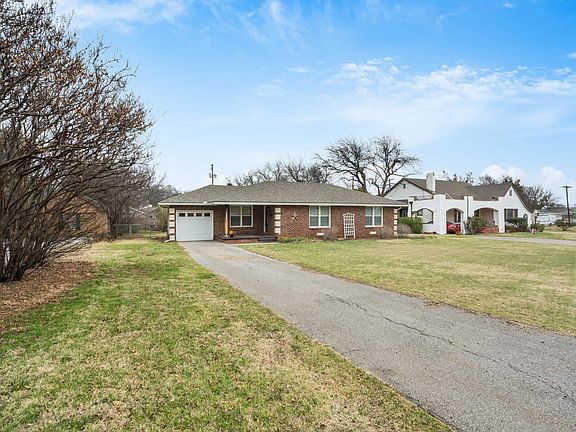 2nd image of 3202 Seymour Rd