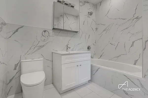 Rented by The Agency | media 4