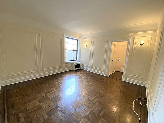 2nd image of 260 Fort Washington Ave APT 6F