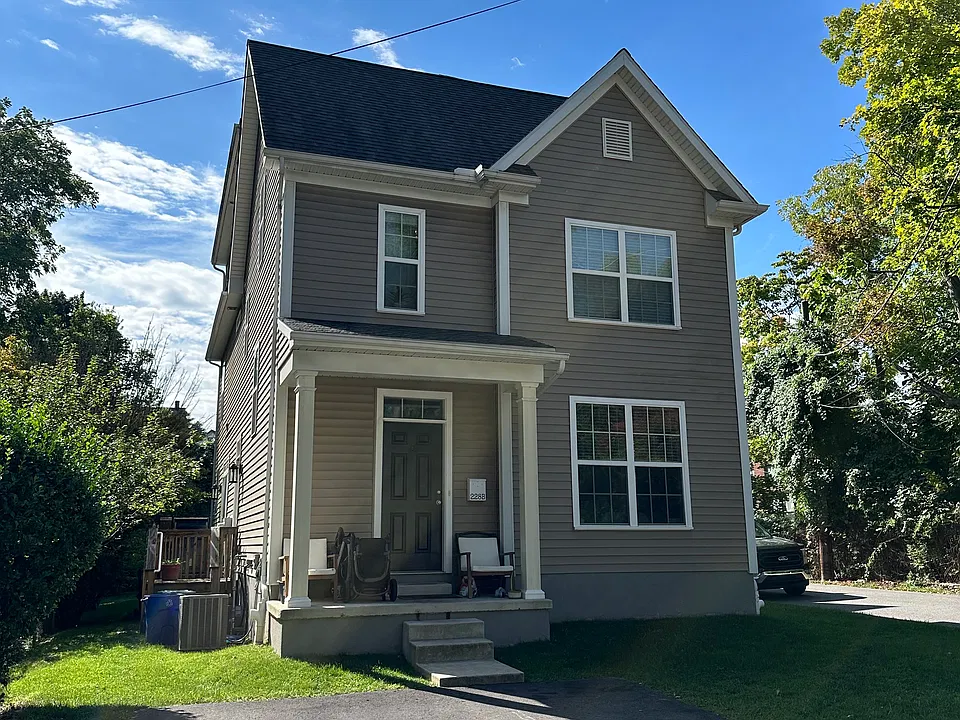 228 Willow Ave