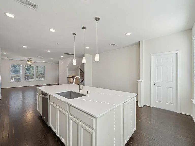8604 Hollyoaks Creek Ln — Photo 14