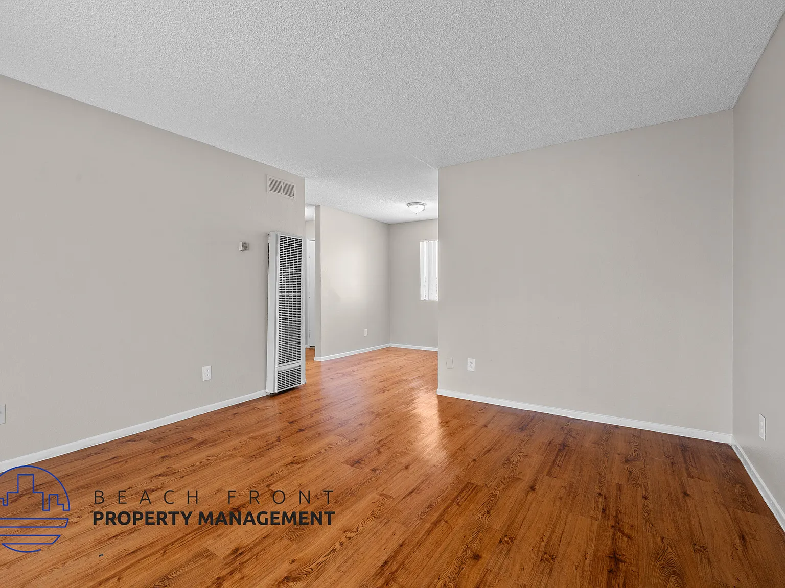 1880 Locust Ave. — Photo 4