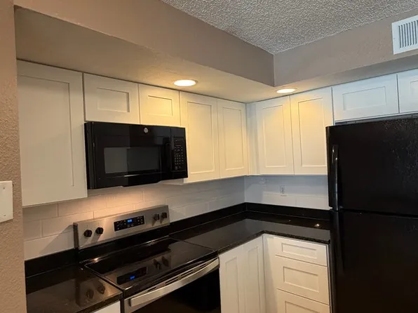 4658 Commander Dr, Orlando, FL