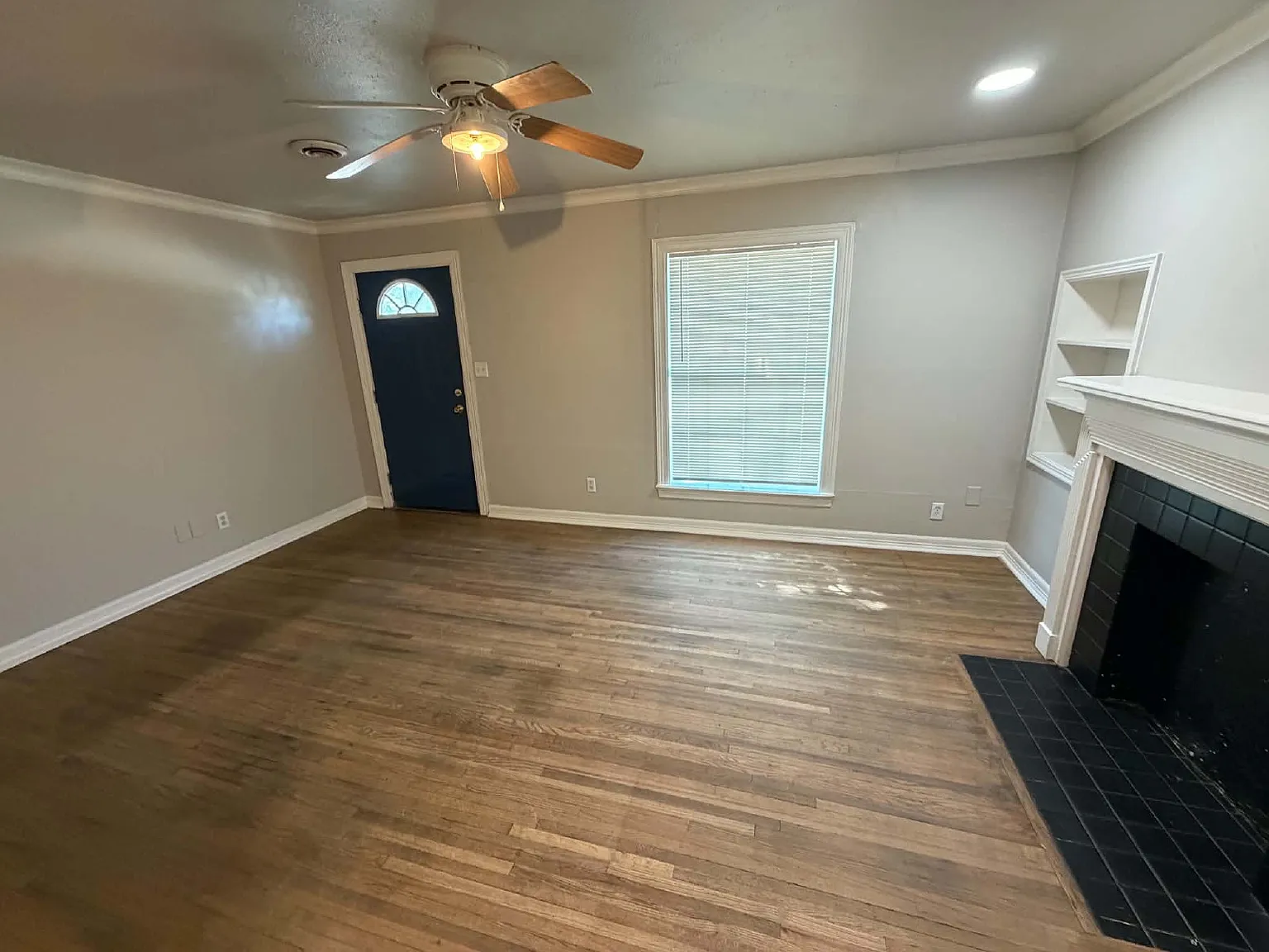 3 bed, 1.0 bath, 1084 sqft, $850 — Photo 3