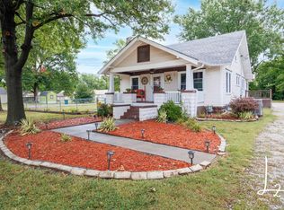 802 S 32nd St, Parsons, KS 67357