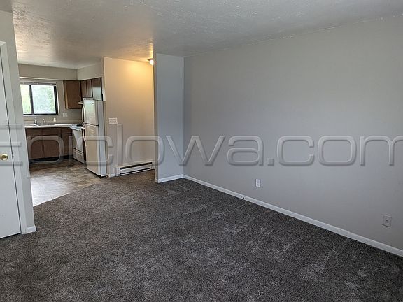5th image of 4009 Westover Rd SE APT 3
