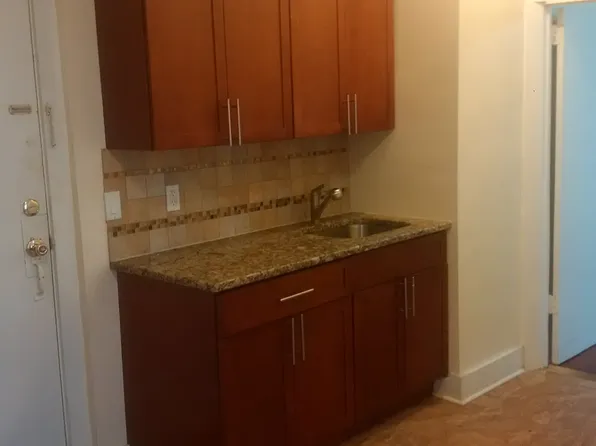424 Park Ave, East Orange, NJ