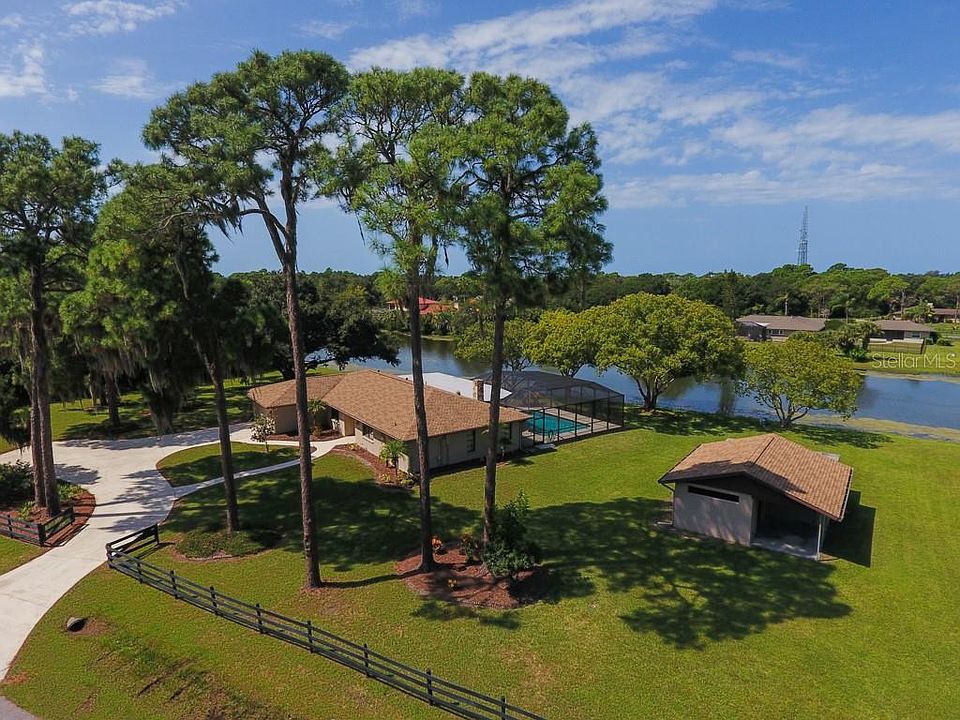 1st image of 600 Eaglenook Way