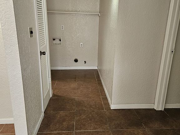 Electric washer and gas dryer connections