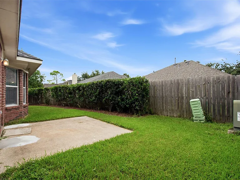 6706 Paigetree Ln — Photo 36