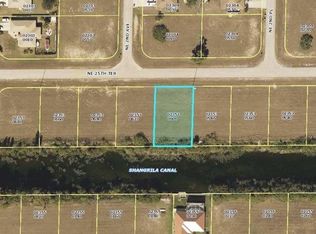 204 NE 25th Ter, Cape Coral, FL 33909