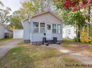 2147 Henry St, Muskegon, MI 49441