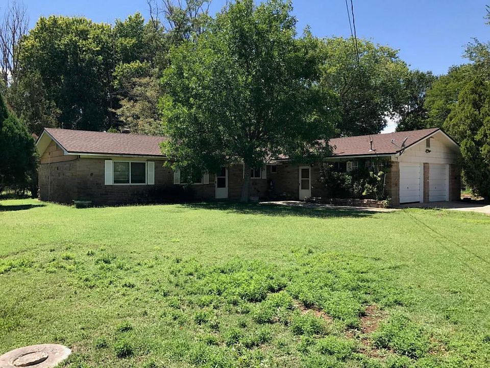 1st image of 21 Honeyfield Ln