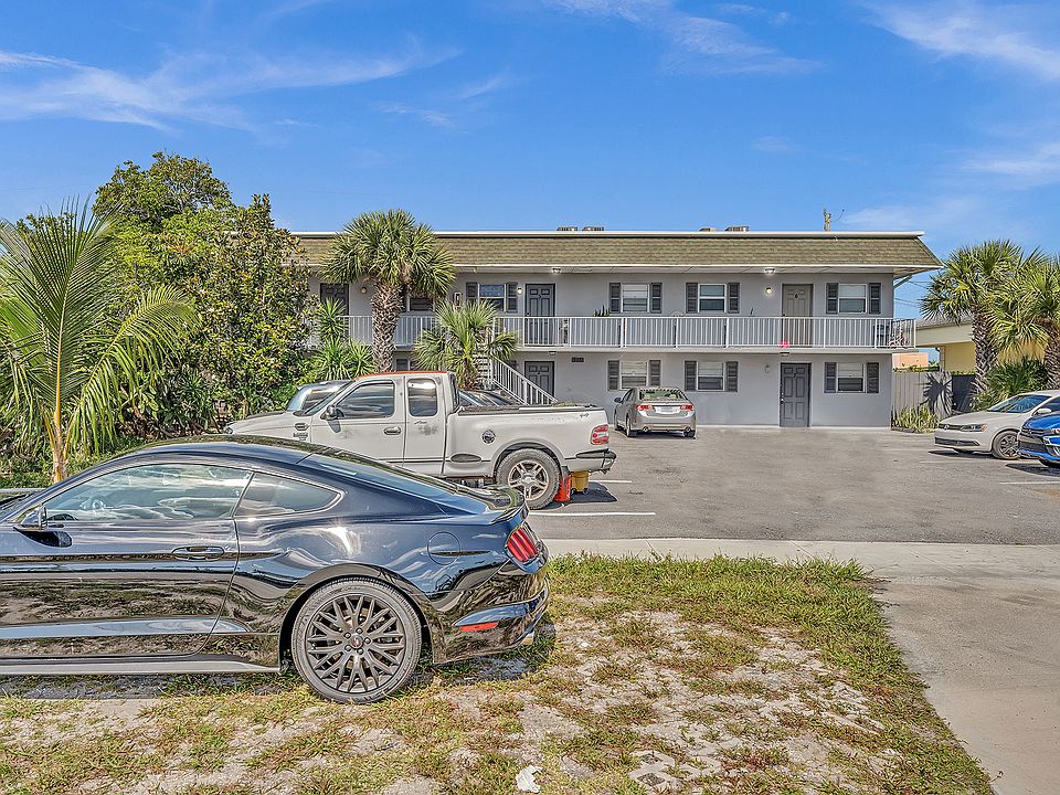 1st image of 511 W Kalmia Dr #13