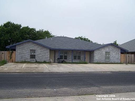 1st image of 7617-7623 WINDSOR OAKS