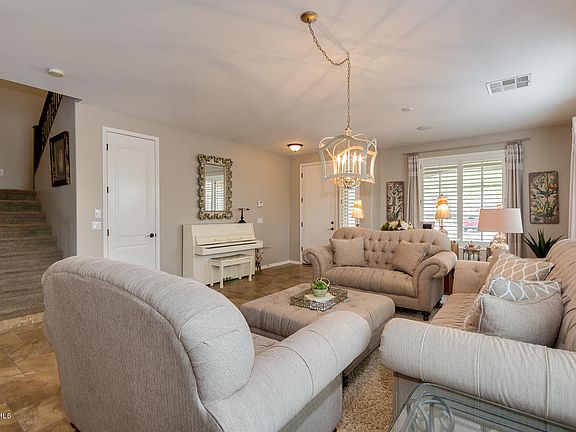 5th image of 961 W Corriente Dr