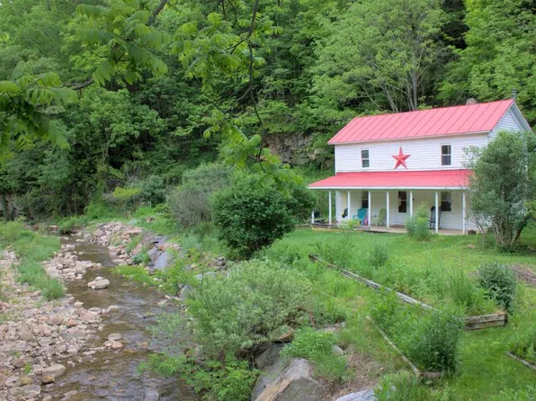 2415 Dry Branch Rd, Warm Springs, VA 24484