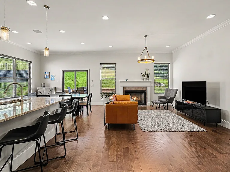 7102 Big Oak Ln — Photo 6