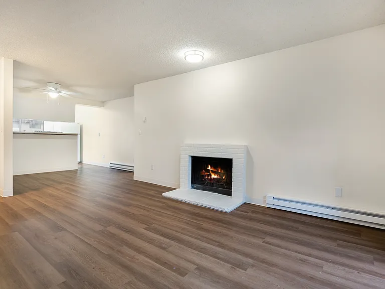 Crystal Springs Apartments — Photo 63