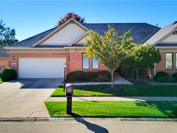 7101 Salem Crossing Pl, Englewood, OH 45322