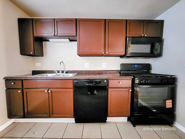 1641 W 77th St #2W — Photo 4
