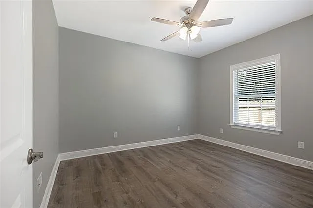 1419 N Hosmer St — Photo 12