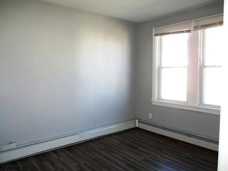711 Harris Pl — Photo 9
