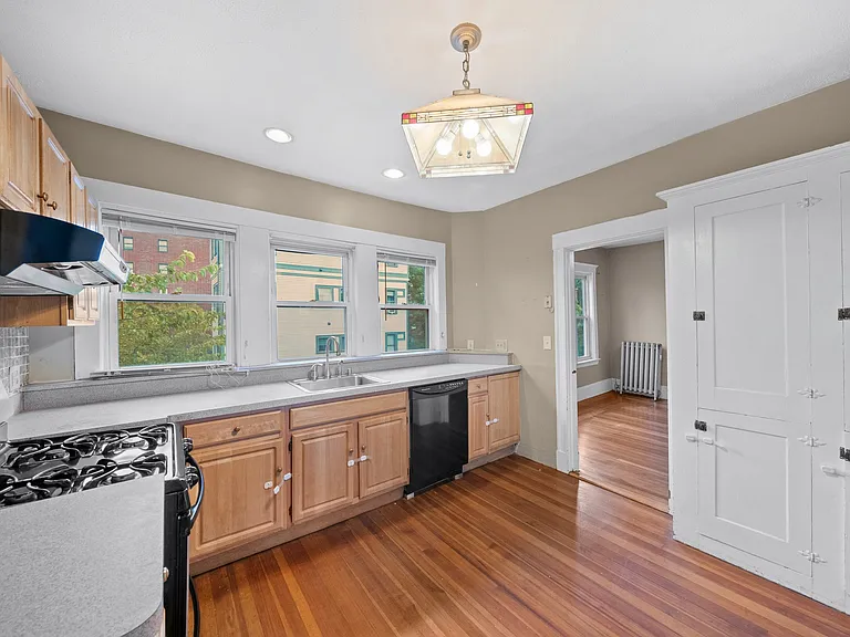 526 Talbot Ave #2 — Photo 4