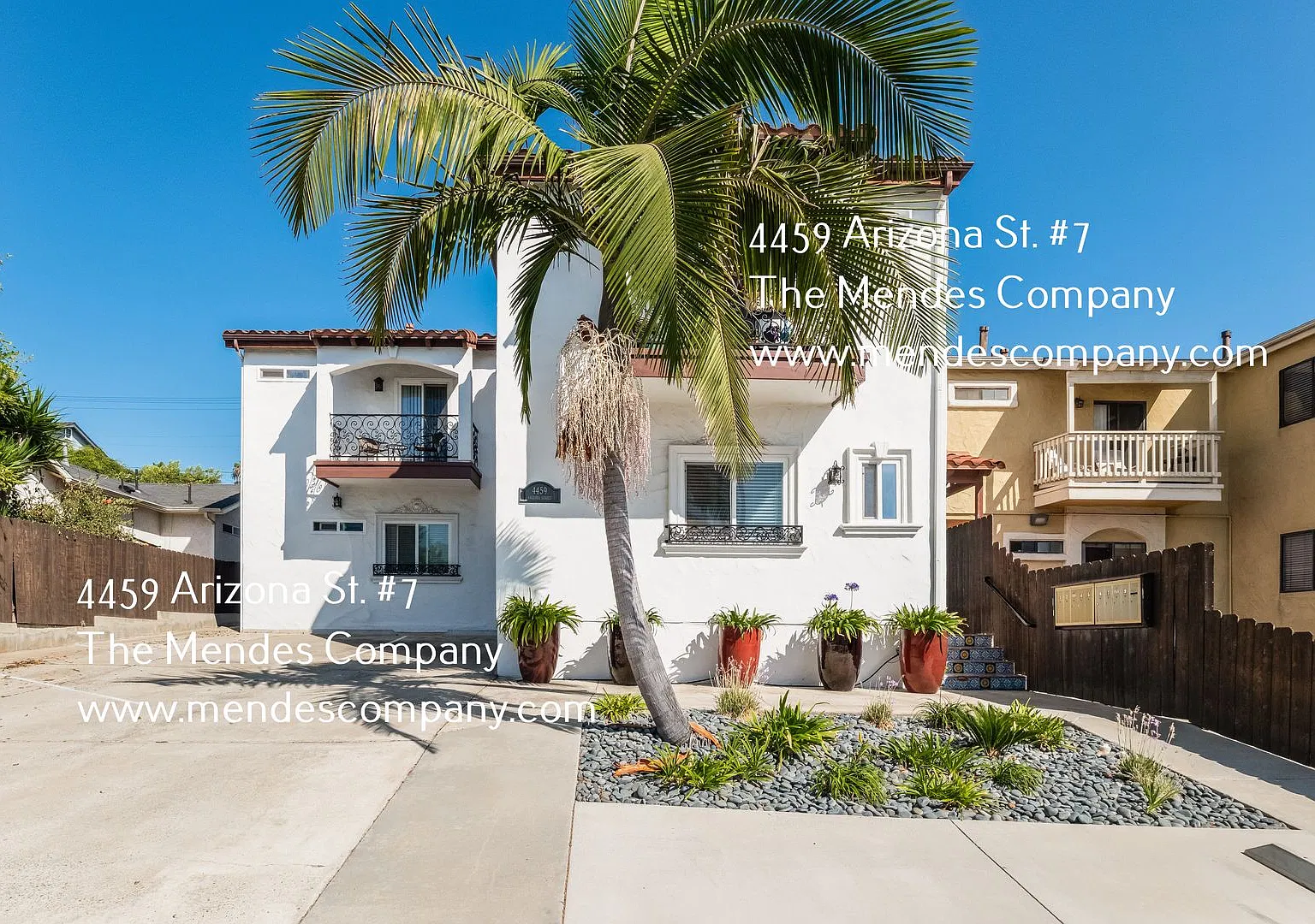 Cozy 1bd / 1bth with In Unit Washer & Dryer and Parking in University Heights! — Photo 1