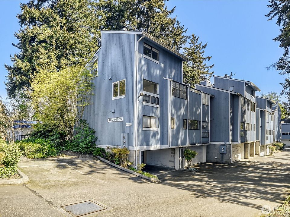 1st image of 21021 76th Avenue W #2