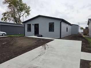 309 19th Ave, Naplate, IL 61350