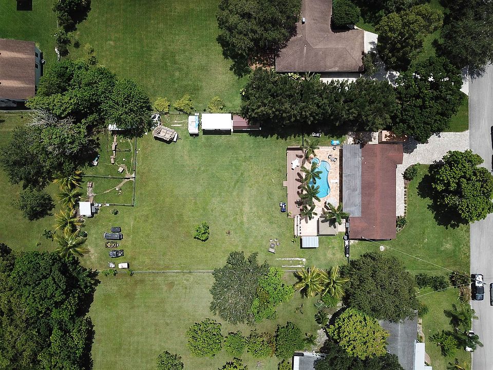 1st image of 14711 SW 21st St