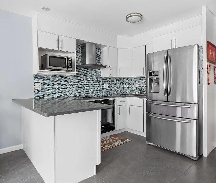 1st image of 13256 Sanford Ave