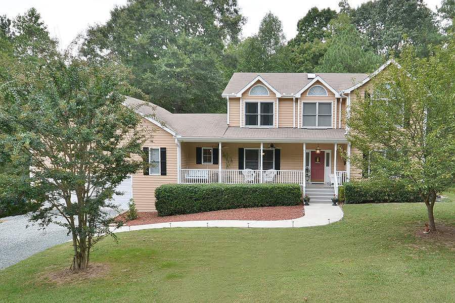 1st image of 111 Persimmon Hill Trl