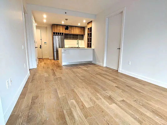 Rented by Artur Gutman, LREB | media 2