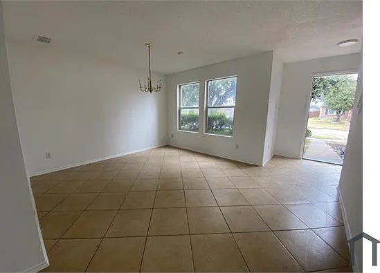 3883 Steeplechase Dr — Photo 5