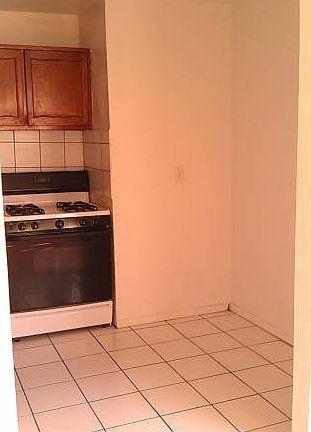 Kitchen Area 2