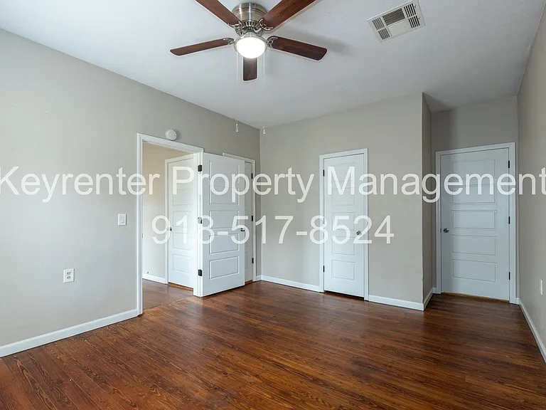 1607 N Lewis Pl — Photo 13