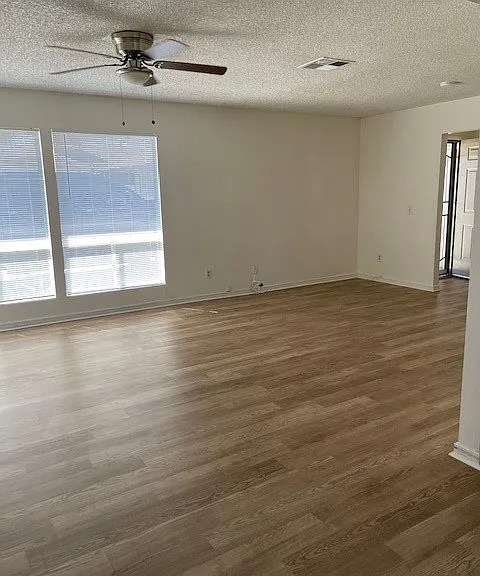 876 W Whittier Ave #878 — Photo 3