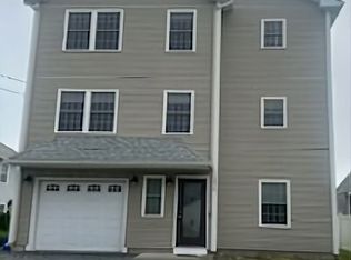 1316 Ocean Rd, Narragansett, RI 02882
