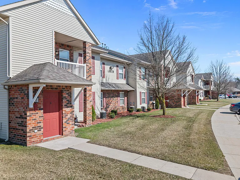 Brookstone Place Apartments — Photo 21